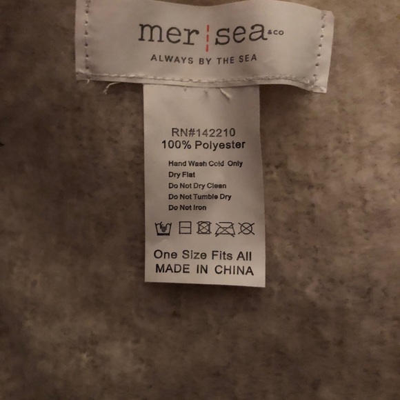 Mer Sea Super Soft Throw Scarf - Picture 5 of 5